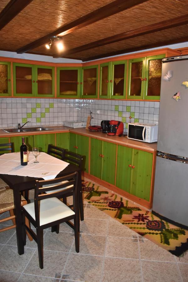 Lila'S Guest House Mikrósz Prínosz Kültér fotó