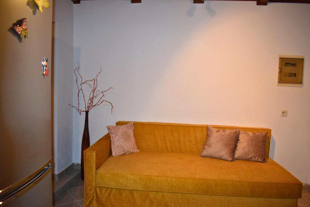 Lila'S Guest House Mikrósz Prínosz Kültér fotó
